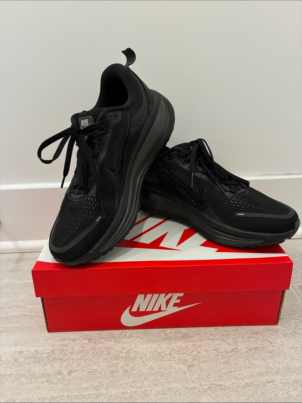 Nike Women's Vomero ZoomX Running Sneaker